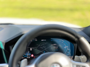 2021 BMW 3 Series 2.0 330e 12kwh M Sport Auto Euro 6 (s/s) 4dr in White — image 6