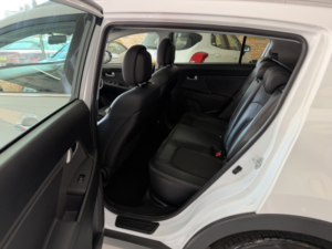 2013 Kia Sportage 1.7 Crdi Ecodynamics 2 in White — image 6