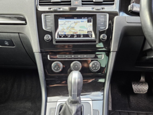 2013 Volkswagen Golf 2.0 Tdi Bluemotion Tech Gt DSG Euro 5 (s/s) 5dr in Black — image 3