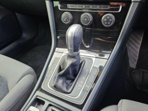 2013 Volkswagen Golf 2.0 Tdi Bluemotion Tech Gt DSG Euro 5 (s/s) 5dr in Black — image 4