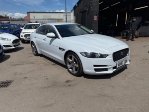 2017 Jaguar Xe 2.0d Prestige Auto Euro 6 (s/s) 4dr in White — image 2