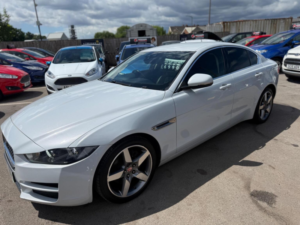 2017 Jaguar Xe 2.0d Prestige Auto Euro 6 (s/s) 4dr in White — image 4