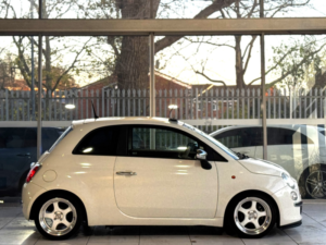 2016 Fiat 500 0.9l in White — image 2