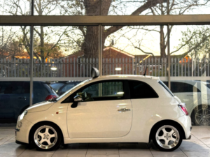 2016 Fiat 500 0.9l in White — image 4