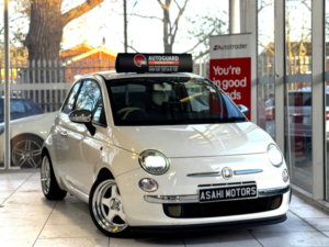 2016 Fiat 500 0.9l in White — image 5