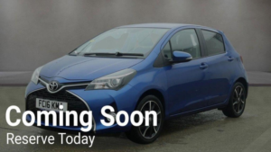 2016 Toyota Yaris 1.33 Dual Vvt-I Design Euro 6 5dr in Blue — image 2