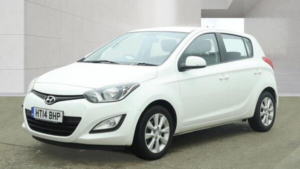 2014 Hyundai I20 1.4 Active Auto Euro 5 5dr in White — image 2