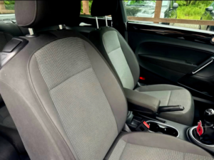 2014 Volkswagen Beetle 2.0 Tdi Design Hatchback 3dr Diesel Manual Euro 5 (140 Ps) in Black — image 6