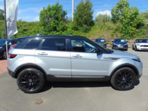 2017 Land Rover Range Rover Evoque 2.0 Ed4 Se * Only 53062 Miles * Mot June 2027 * Finance Available * Free 6 Months Warranty * 5 Servi in Silver — image 2