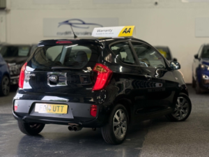 2014 Kia Picanto 1.0 Vr7 in Black — image 5
