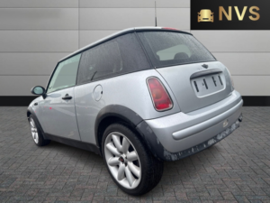 2002 MINI Hatch 1.6 One Hatch in Silver — image 5