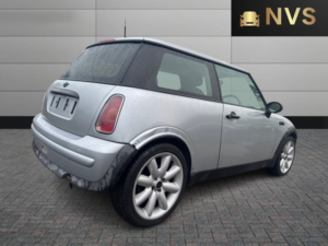 2002 MINI Hatch 1.6 One Hatch in Silver — image 6