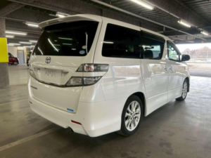 2010 Toyota Vellfire 2.4 Z Platinum Selection 5dr 7 Seats in White — image 3