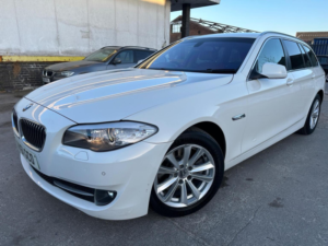 2011 BMW 5 Series 2.0 520d Se Touring Steptronic Euro 5 5dr in White — image 2