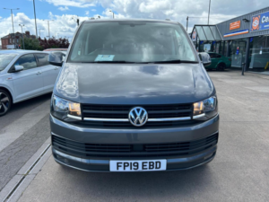 2019 Volkswagen Transporter 2.0 Tdi T30 Bluemotion Tech Highline Fwd Swb Euro 6 (s/s) 5dr in Grey — image 3
