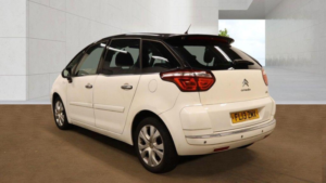 2013 Citroen C4 Picasso 2.0 Hdi Platinum Euro 5 5dr in White — image 3