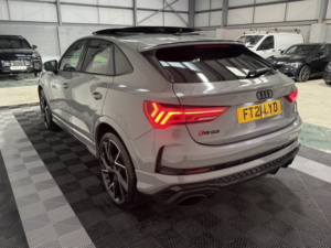 2021 Audi Rs Q3 2.5 Tfsi Vorsprung in Grey — image 4