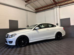 2013 Mercedes-Benz C Class 2.1 C220 Cdi Blueefficiency Amg Sport Coupe 2dr Diesel G-Tronic+ Euro 5 (s/s) (170 Ps) in White — image 5