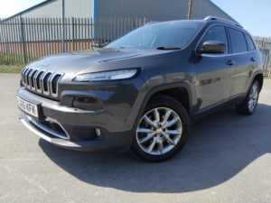 2015 Jeep Cherokee 2.2 Cherokee 2.2 Mjii 200hp Limited 4WD 9 Spd Auto in Grey — image 2