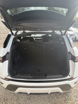 2021 Land Rover Range Rover Evoque 2.0 D200 Mhev R-Dynamic Se in White — image 6