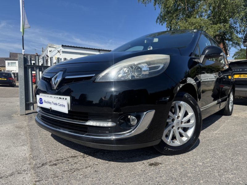 2013 Renault Grand Scenic 1.5 Dci Energy Dynamique Tomtom in Black — image 1