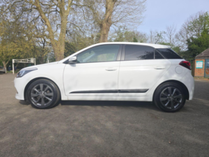 2017 Hyundai I20 1.2 Premium Se Euro 6 5dr in White — image 4