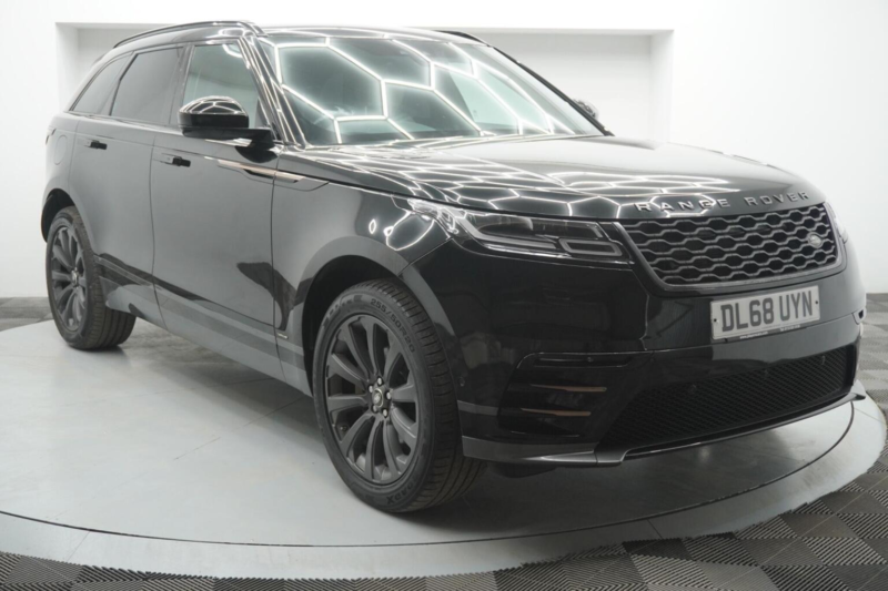 2018 Land Rover Range Rover Velar 2.0 D180 R-Dynamic Se Auto 4WD Euro 6 (s/s) 5dr in Black — image 1