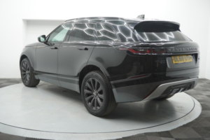 2018 Land Rover Range Rover Velar 2.0 D180 R-Dynamic Se Auto 4WD Euro 6 (s/s) 5dr in Black — image 5