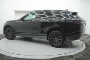 2018 Land Rover Range Rover Velar 2.0 D180 R-Dynamic Se Auto 4WD Euro 6 (s/s) 5dr in Black — image 6