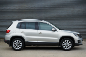 2015 Volkswagen Tiguan 2.0 Tdi Bluemotion Tech Match in Silver — image 3