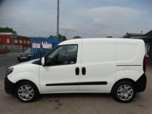 2018 Fiat Doblo 1.3 Multijetii Sx L1 H1 Euro 6 5dr in White — image 4