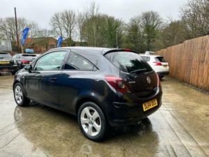 2014 Vauxhall Corsa 1.2 16v Design Euro 5 3dr (a/c) in Black — image 4
