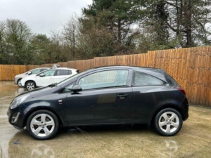 2014 Vauxhall Corsa 1.2 16v Design Euro 5 3dr (a/c) in Black — image 5