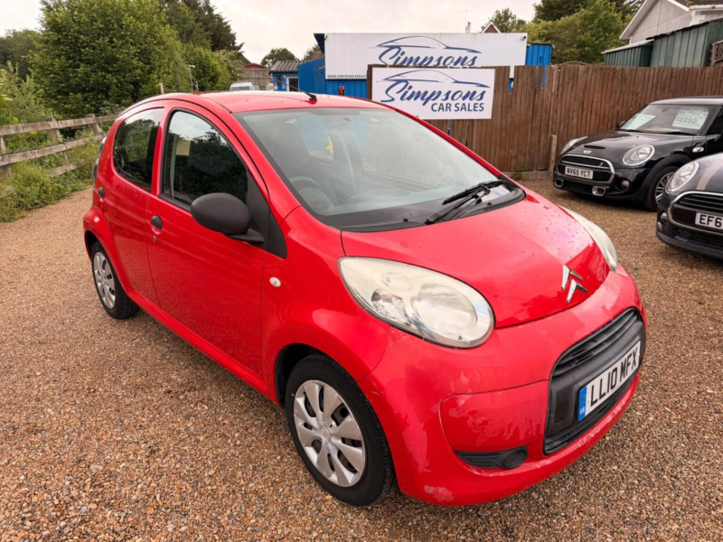 2010 Citroen C1 1.0i Vt Euro 4 5dr in Red — image 1