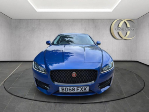 2018 Jaguar Xf 2.0d R-Sport Auto Euro 6 (s/s) 4dr in Blue — image 4