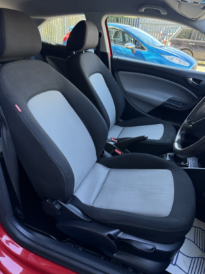 2012 SEAT Ibiza 1.4 Se in Red — image 4