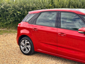 2016 Citroen C4 Picasso 1.6 Bluehdi Selection Euro 6 (s/s) 5dr in Red — image 6