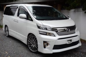 2013 Toyota Vellfire