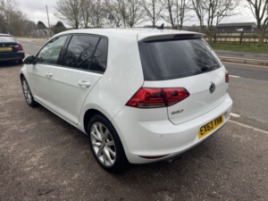 2013 Volkswagen Golf 1.4 Tsi Bluemotion Tech Act Gt in White — image 4