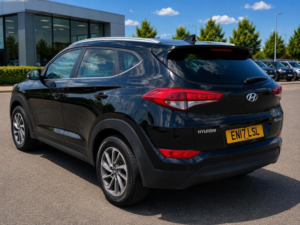2017 Hyundai Tucson 1.7 Crdi Blue Drive Se Nav Euro 6 (s/s) 5dr in Black — image 6