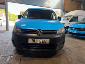 2011 Volkswagen Caddy Maxi 1.6 Tdi C20 Maxi Fwd 5dr in Blue — image 6