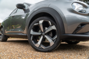 2020 Nissan Juke 1.0 Dig-T Tekna SUV 5dr Petrol Dct Auto Euro 6 (s/s) (117 Ps) in Grey — image 2