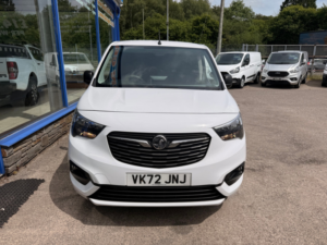 2022 Vauxhall Combo 1.5 Turbo D 2300 Sportive Panel Van 6dr Diesel Manual L2 H1 Euro 6 100 Ps in White — image 2