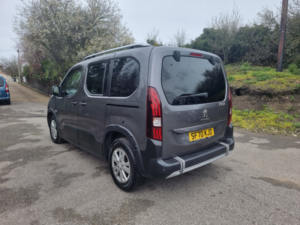 2020 Peugeot Rifter 1.5 4 Seater + Wheelchair User in Grey — image 6