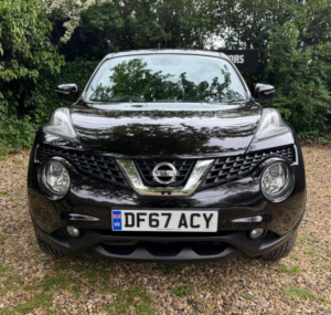 2017 Nissan Juke 1.6 Tekna Xtron Euro 6 5dr in Black — image 3