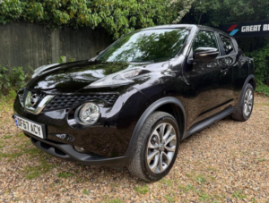 2017 Nissan Juke 1.6 Tekna Xtron Euro 6 5dr in Black — image 4