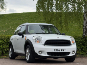 2012 MINI Countryman 1.6 One Euro 5 (s/s) 5dr in White — image 2