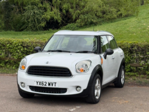 2012 MINI Countryman 1.6 One Euro 5 (s/s) 5dr in White — image 4