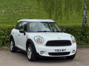 2012 MINI Countryman 1.6 One Euro 5 (s/s) 5dr in White — image 6