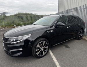 2017 Kia Optima Isg 3 1.7 Crdi Estate in Black — image 2